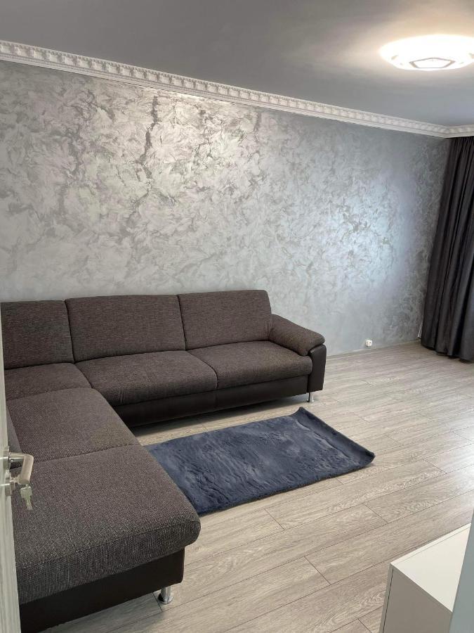 Eric Apartment Buzău Exterior foto